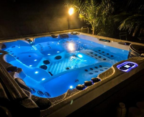 Studio avec jacuzzi